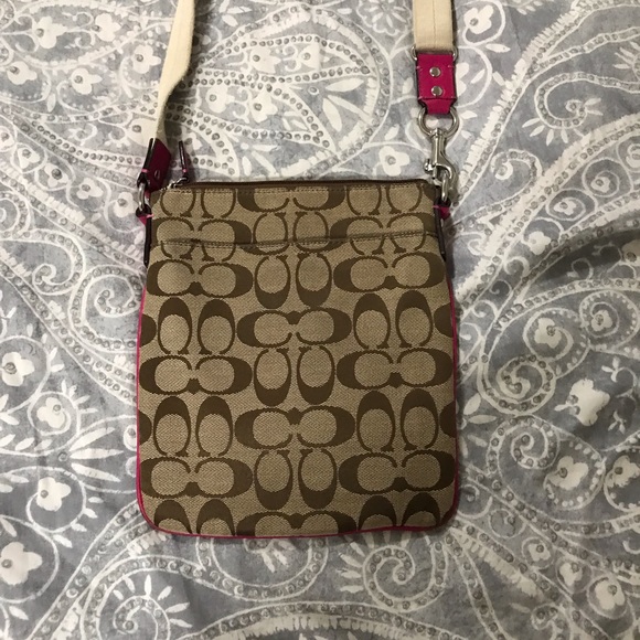 Coach crossbody purse - Picture 4 of 7